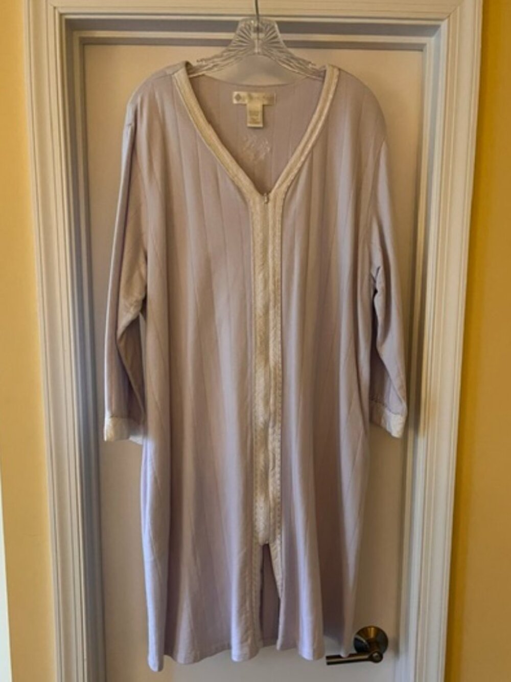 Eileen West robe